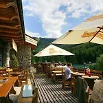 普拉哈酒店 酒店 Špindlerŭv Mlýn