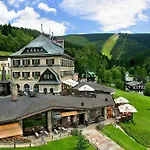 Praha Hotel