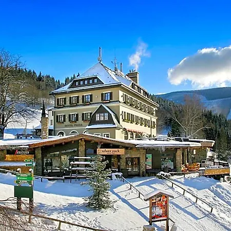 Hotel Praha 4*
