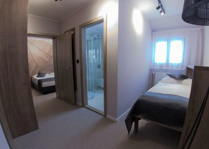 Praha Hotel 4*
